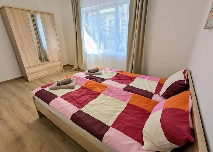 2bdrm Peaceful Escape With Free Parking Apartment Veliko Tarnovo